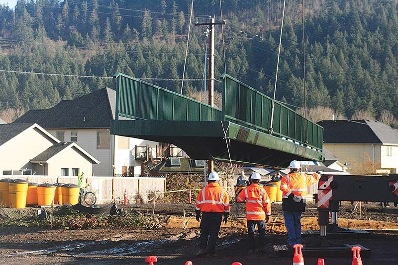 Rail car chassis installation example